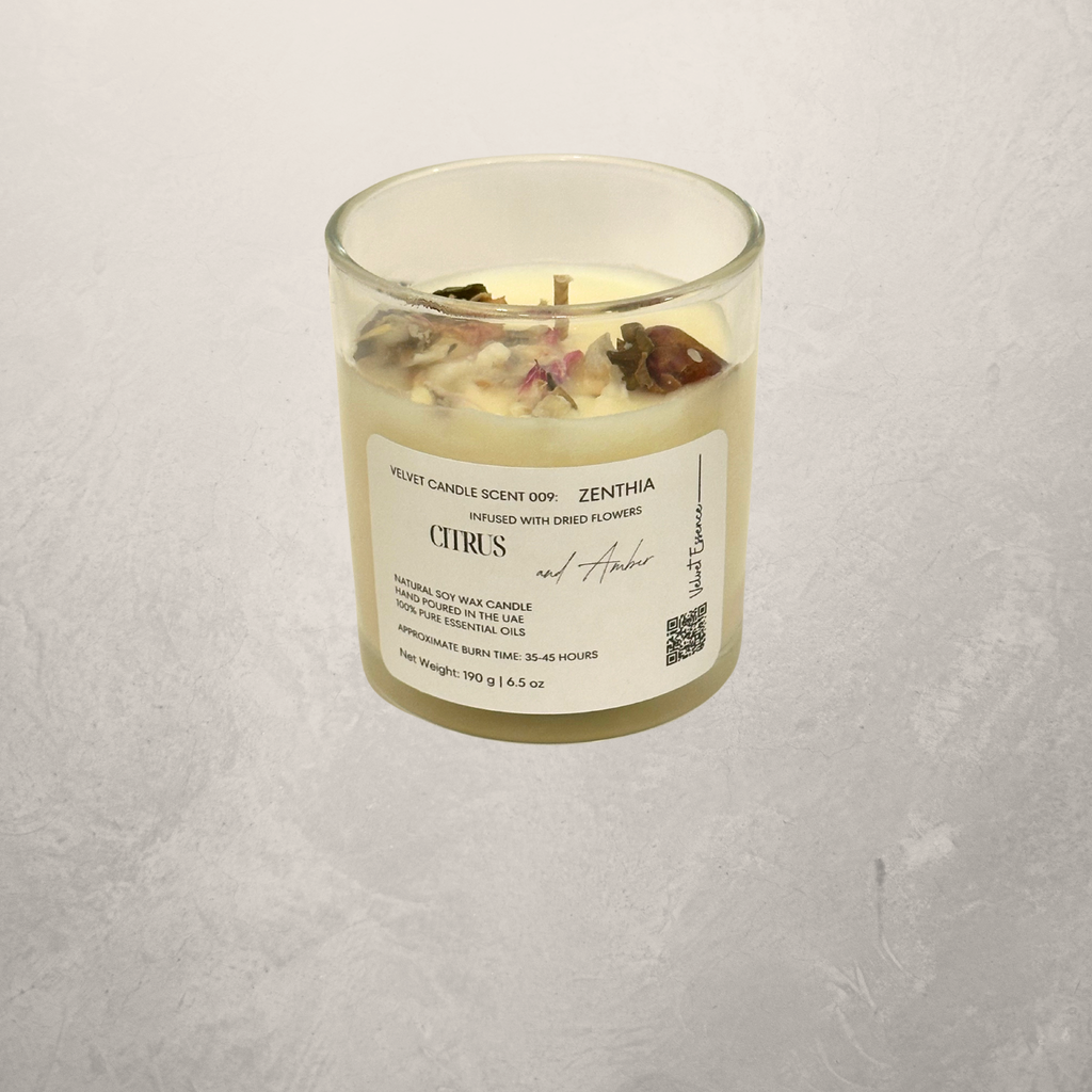 Velvet Candle 009-Zenthia-Infused with Dried Flowers: Citrus and Amber