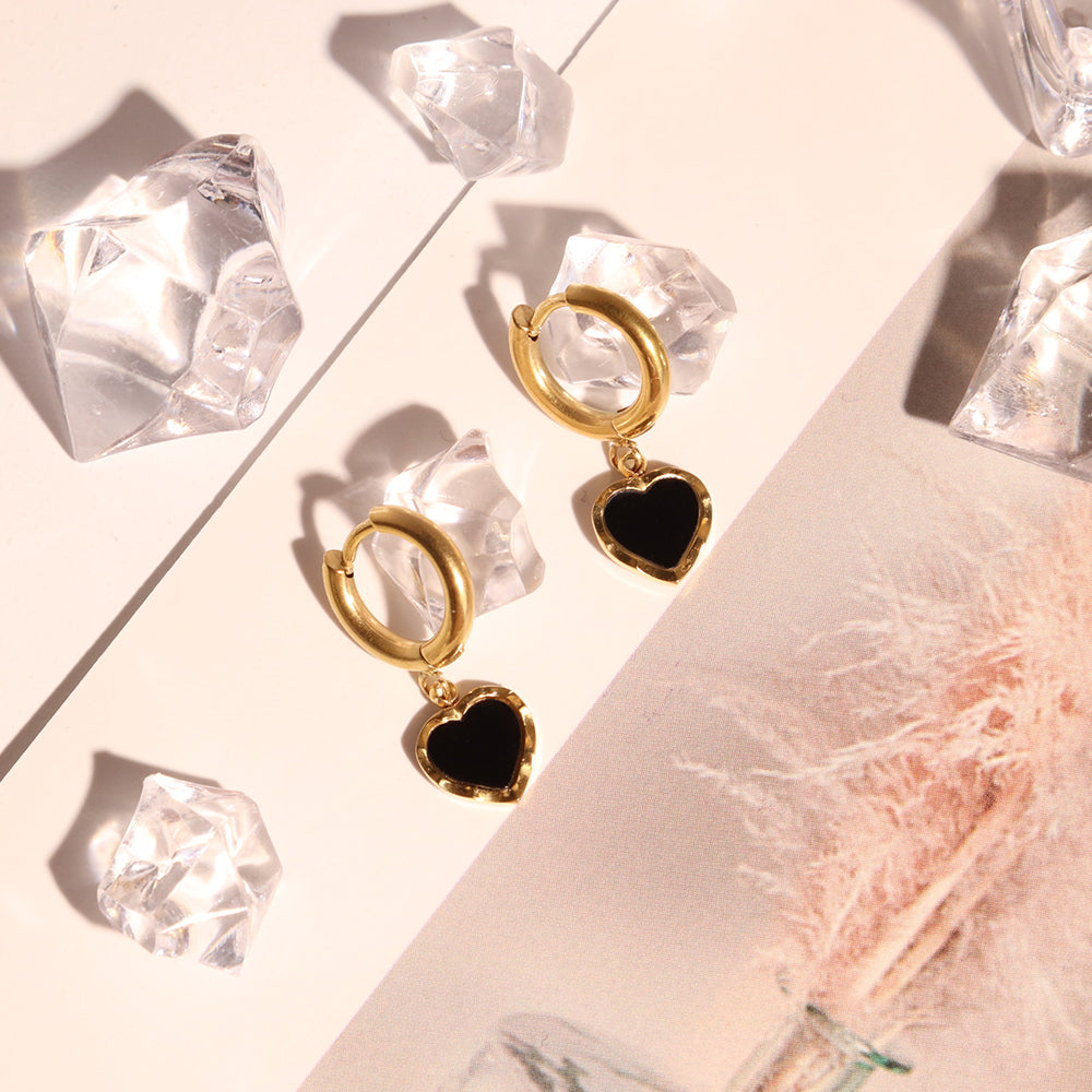 Black Enamel Heart Huggie Hoops Earrings - PVD 18k Gold Plated 316L Stainless Steel_E023
