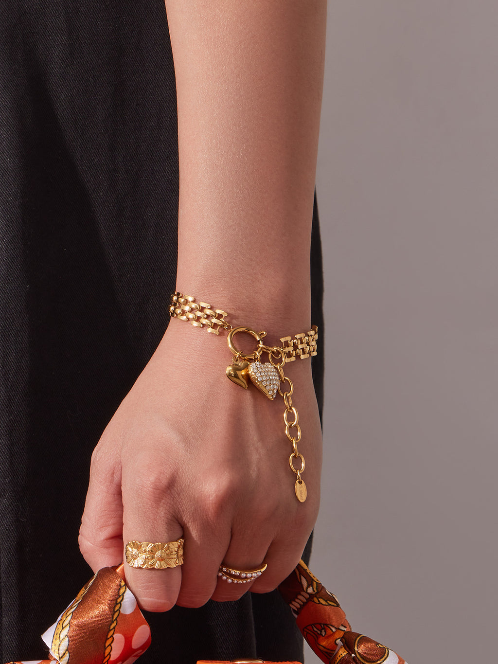 Heart Clasp Cubic Zirconia Chain Set – PVD Gold Plated Bracelet & Necklace - Set007