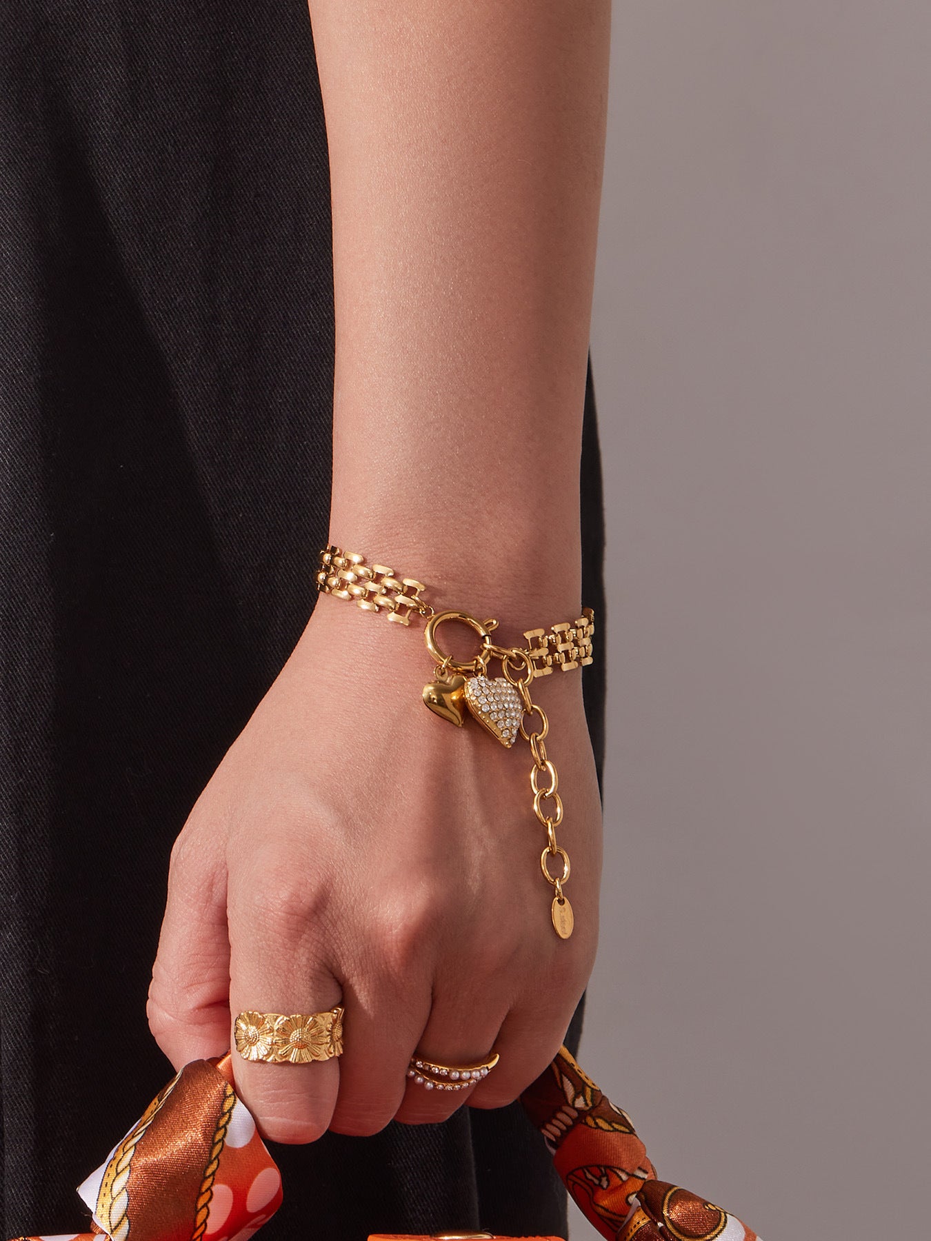 Heart Clasp Cubic Zirconia Chain Set – PVD Gold Plated Bracelet & Necklace - Set007