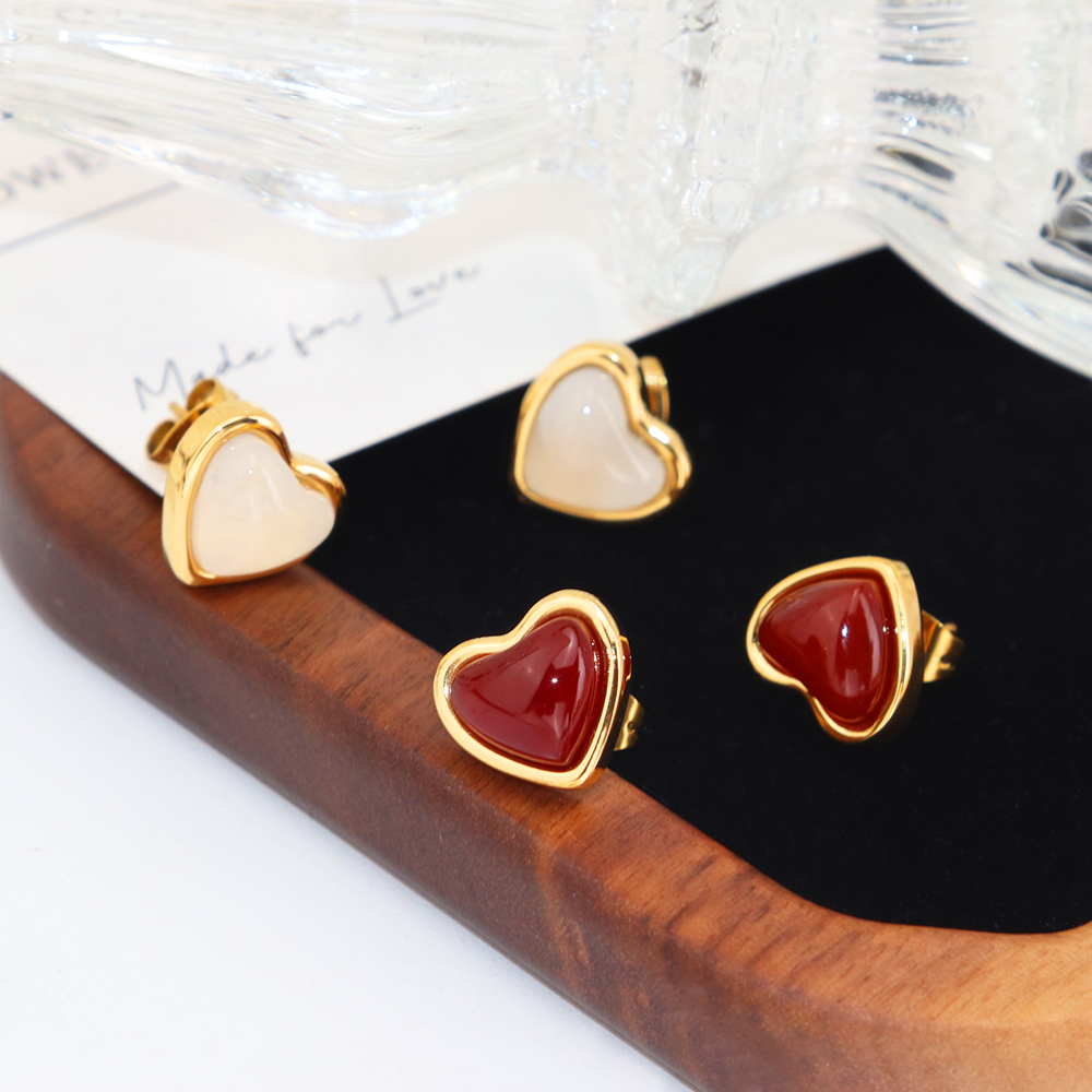 Natural Red / White Agate Heart Stud Earring - PVD 18k Gold Plated 316L Stainless Steel_E015-E016