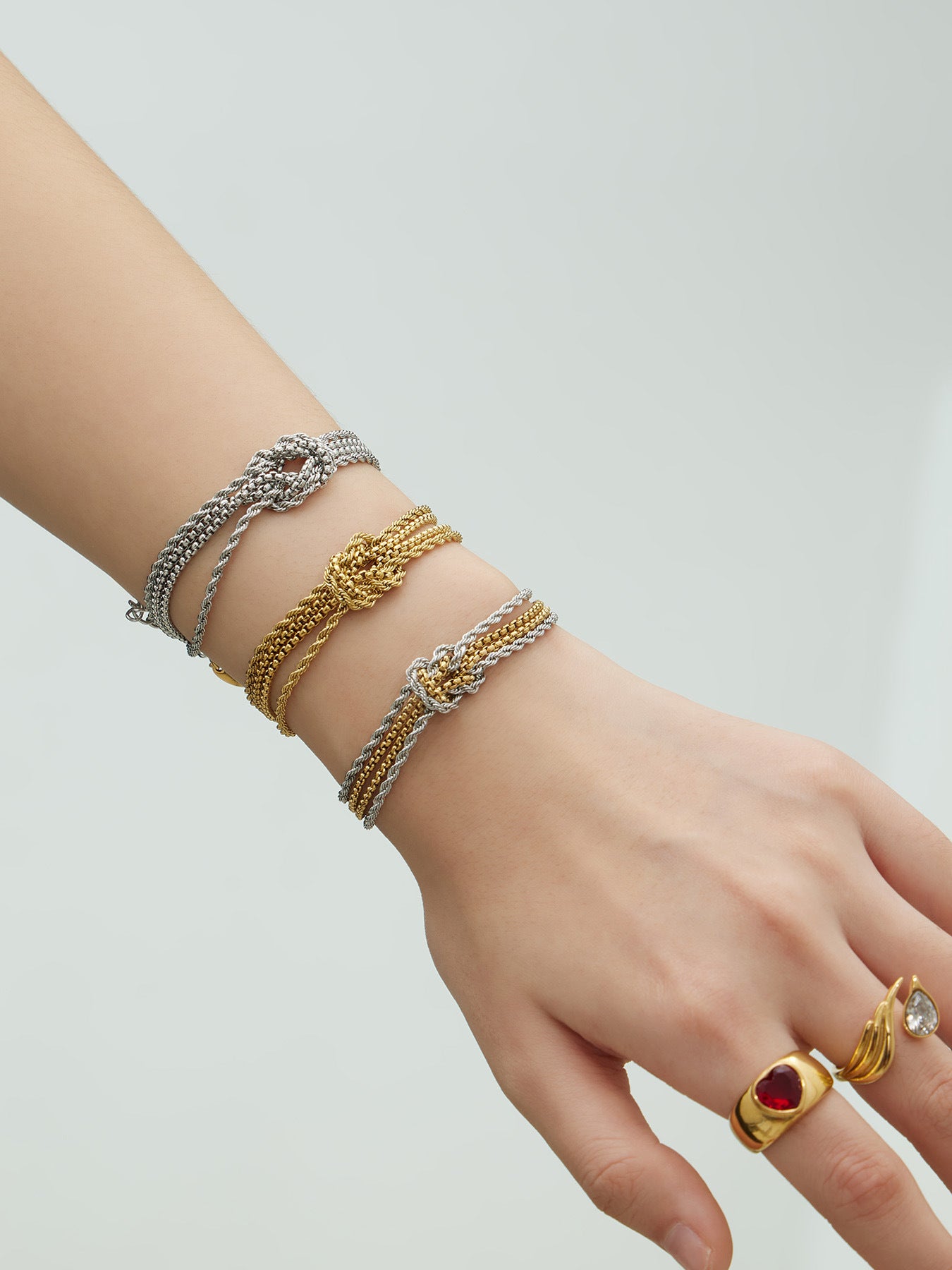 18K Gold-Plated Eco-Friendly Knotted Bracelet - Heavy-Duty Minimalist Stainless Steel - B037