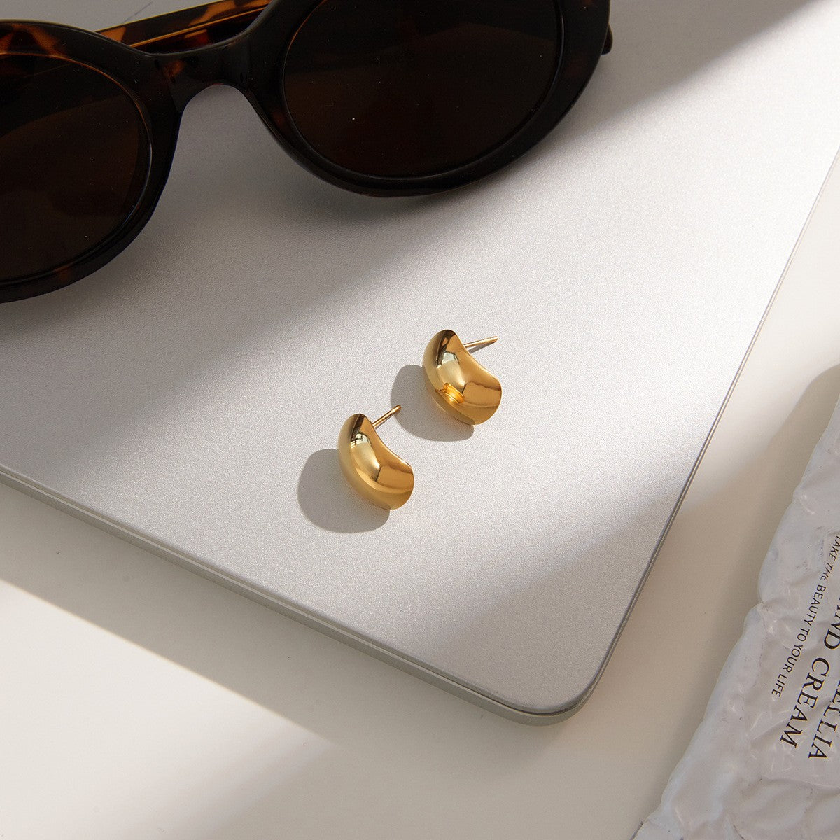 Croissant Stud Earring Shiny Polished Big Cambered Surface Earrings - PVD 18k Gold Plated 316L Stainless Steel_E-042