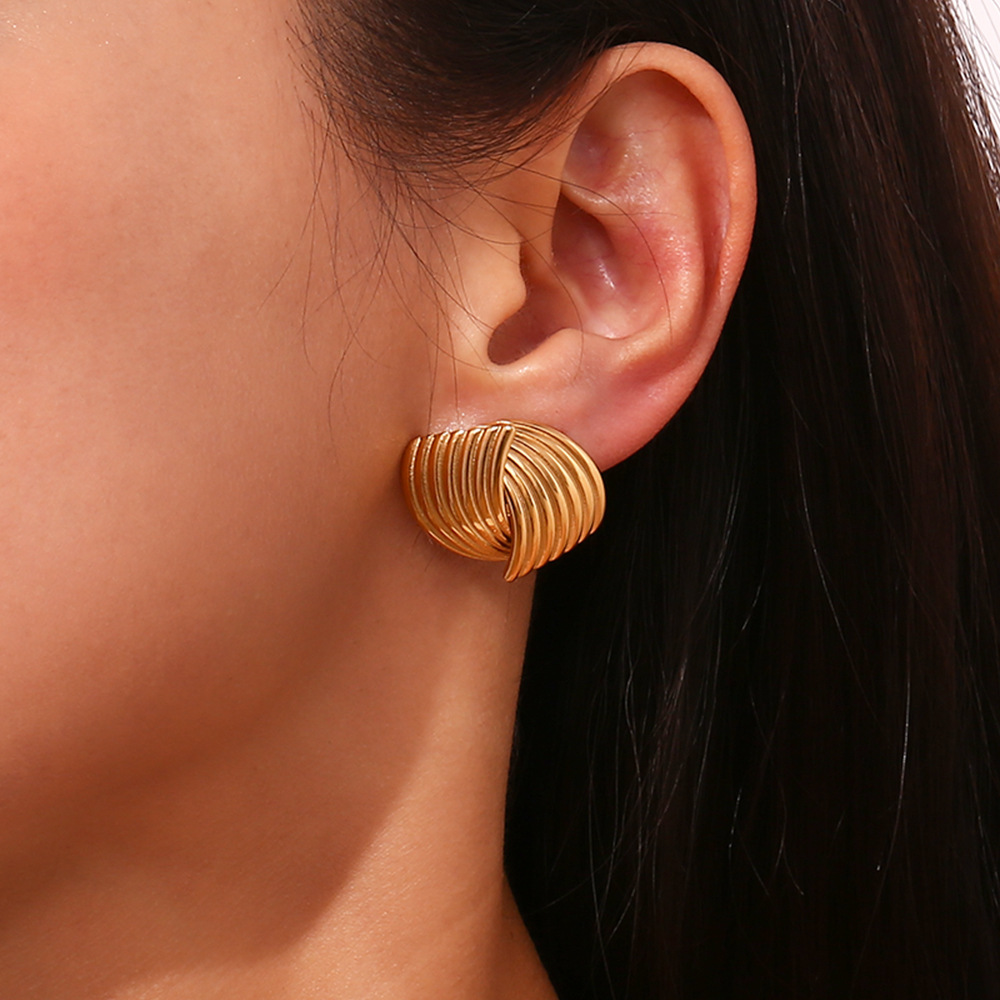 Textured Intersecting Stud Earrings - PVD 18k Gold Plated 316L Stainless Steel_E-034