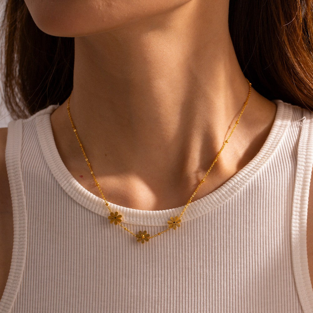 Daisy Flower Necklace - PVD18K Gold Plated 316L Stainless Steel_N085