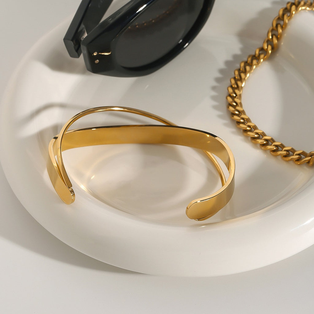 Cross Open Bracelet Bangle - PVD18K Gold Plated 316L Stainless Steel_B073