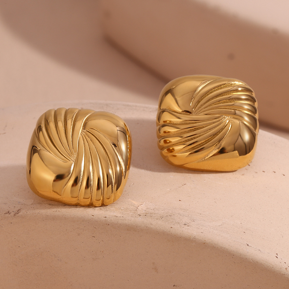 Irregular Bump Bread Shape Chunky Earrings for Women - PVD 18k Gold Plated 316L Stainless Steel_E-049