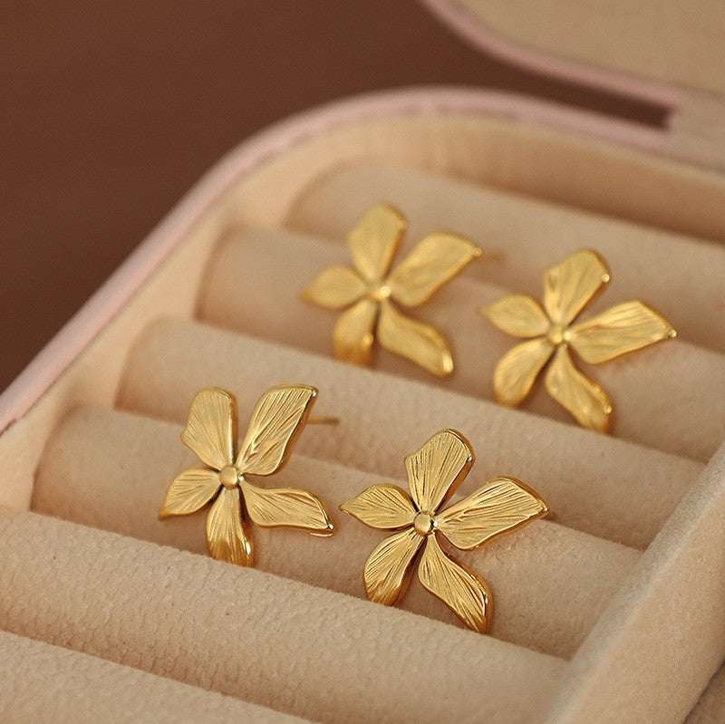 Engraved Texture Flower Stud Earrings- PVD 18k Gold Plated 316L Stainless Steel_E-035