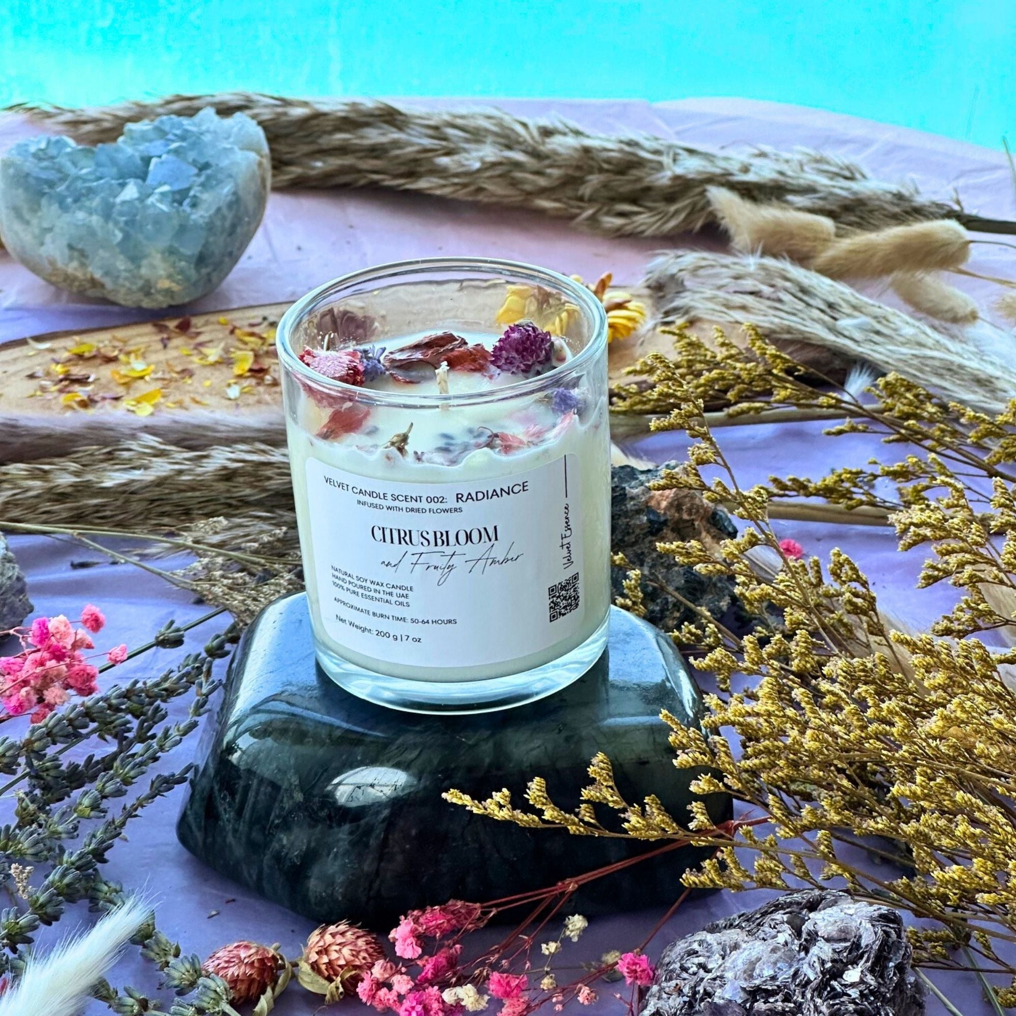 Velvet Candle 002 - Radiance-Floral Serenity Collection: Citrus Bloom and Fruity Amber