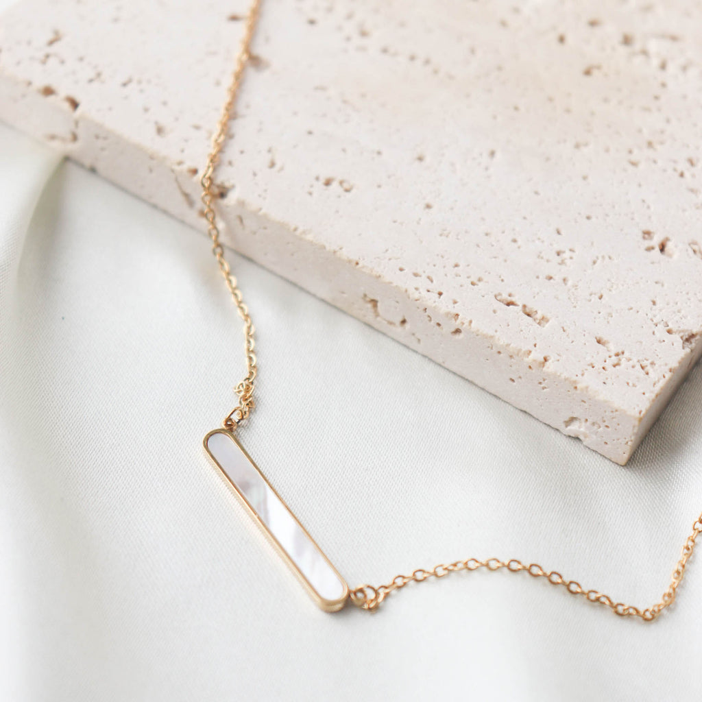 Natural Shell bar Pendant Necklace - PVD18K Gold Plated 316L Stainless Steel_N055