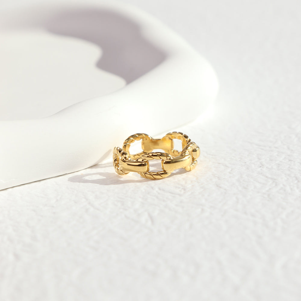 Minimalist Twist Chain Grain Finger Ring - PVD 18k Gold Plated 316L Stainless Steel_R015