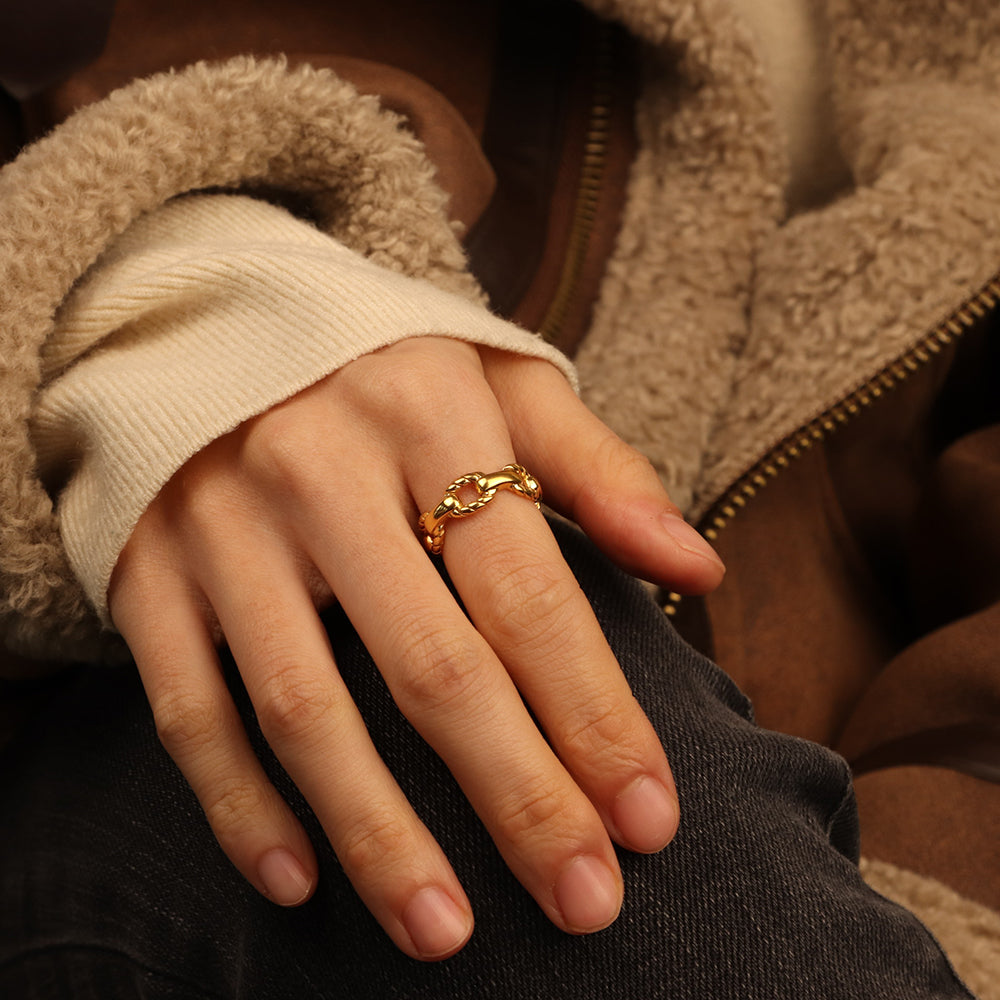 Minimalist Twist Chain Grain Finger Ring - PVD 18k Gold Plated 316L Stainless Steel_R015