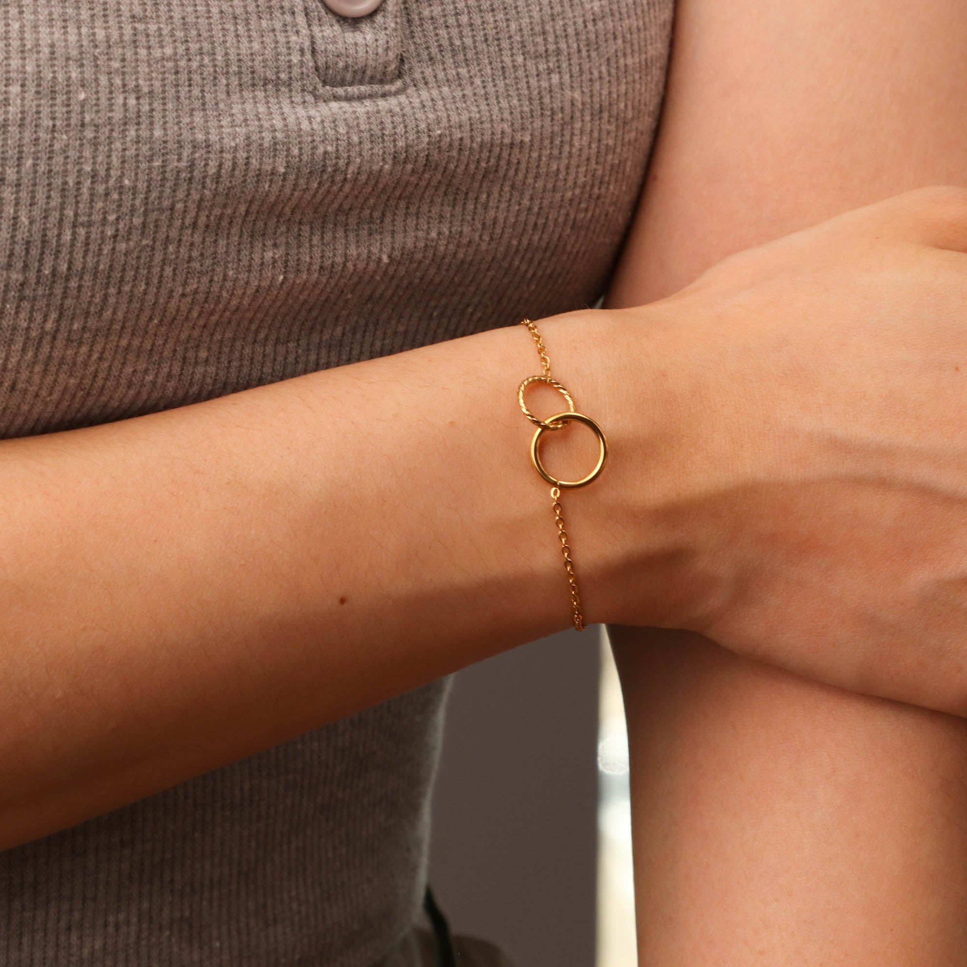 Double Loops Link Chain Bracelet - PVD18K Gold Plated 316L Stainless Steel_B046