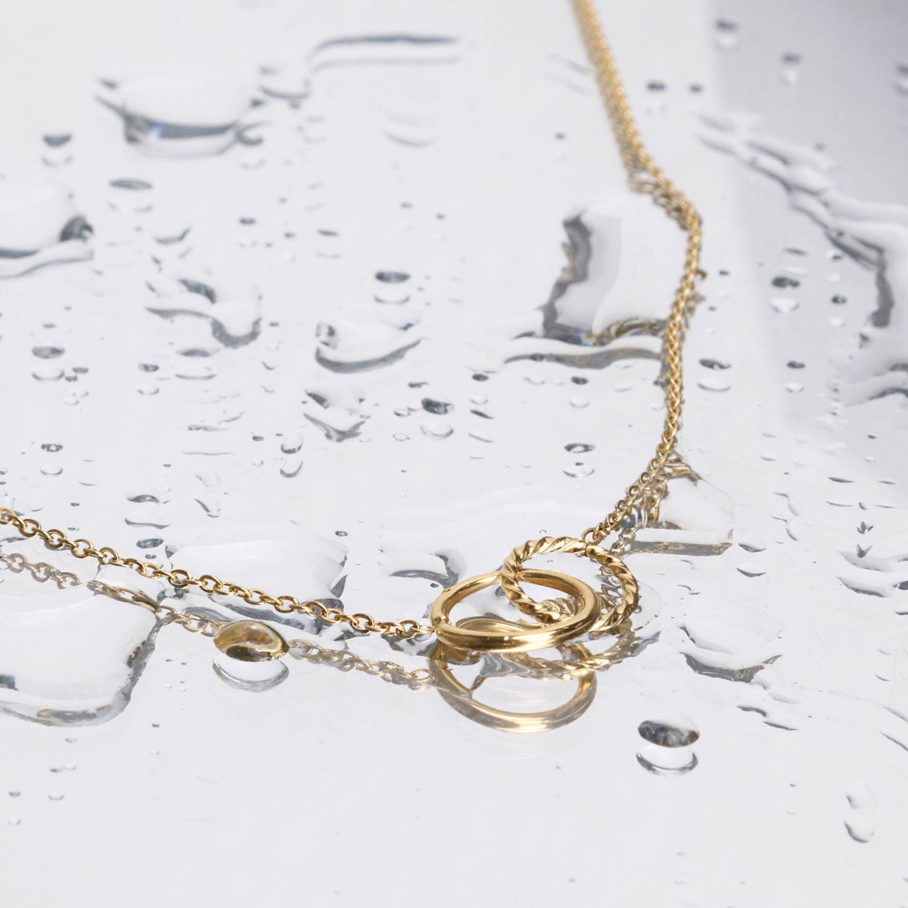 Minimalist Double Twist Loops Links Chain - PVD18K Gold Plated 316L Stainless Steel_N050