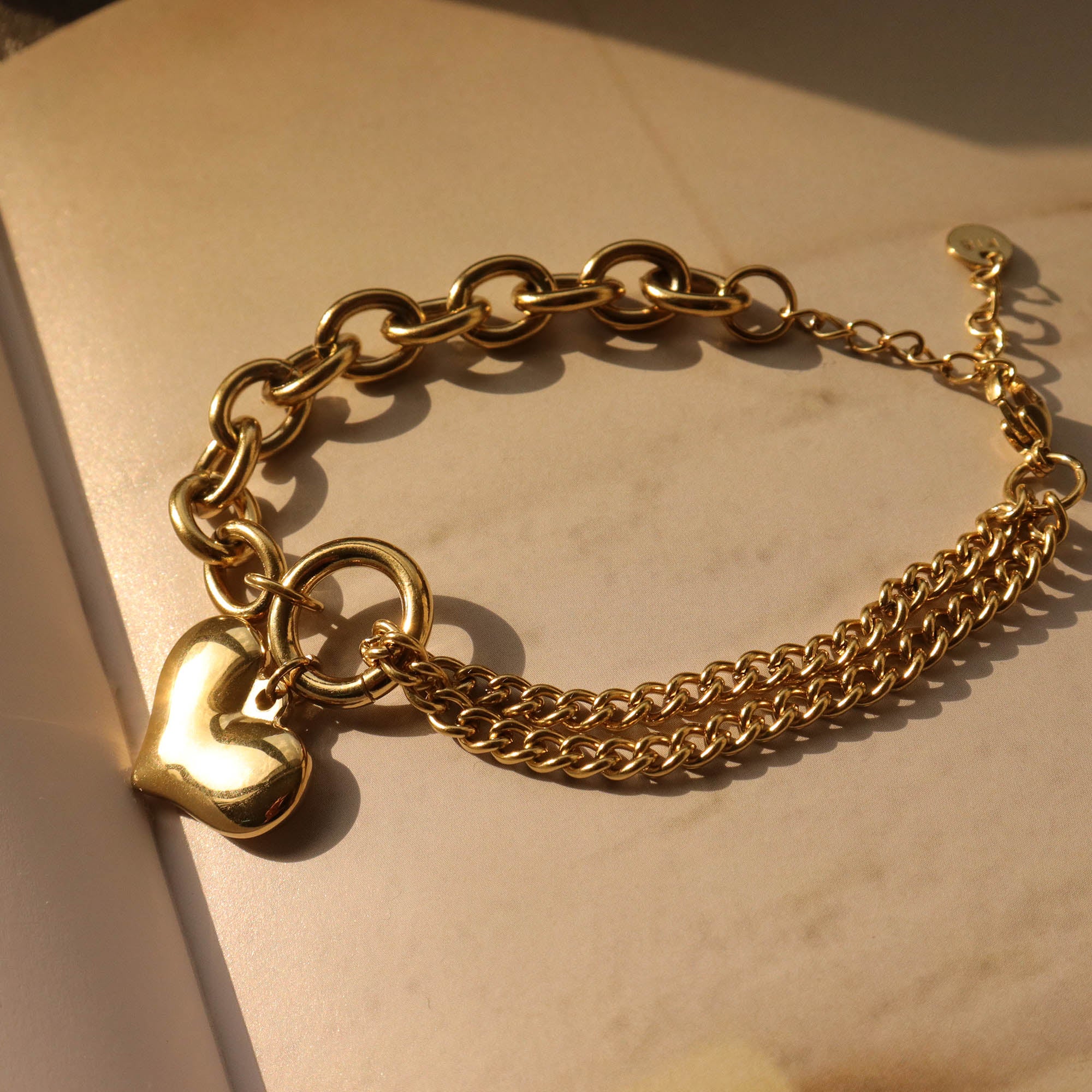 Love Almond Heart Charm Heavy Chain Bracelet - PVD 18k Gold Plated 316L Stainless Steel_029