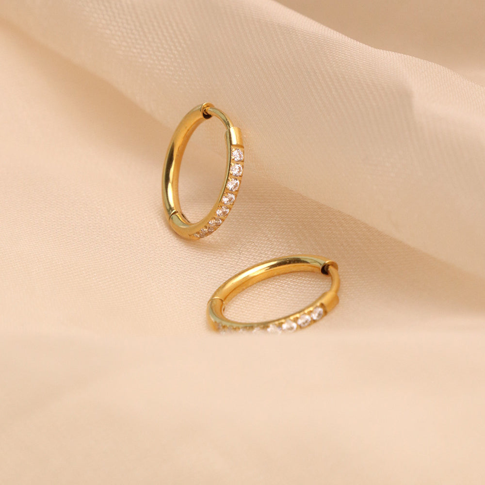 Zircons Bezel huggies Hoops Earring - PVD 18k Gold Plated 316L Stainless Steel_E017